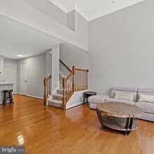 Building Photo - 5117 Donovan Dr