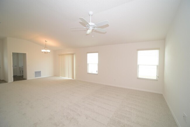 Building Photo - 5861 Marsh Ct