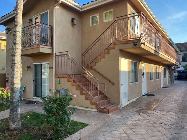 Photo - 10934 Hesby St (North Hollywood, CA) Apartments