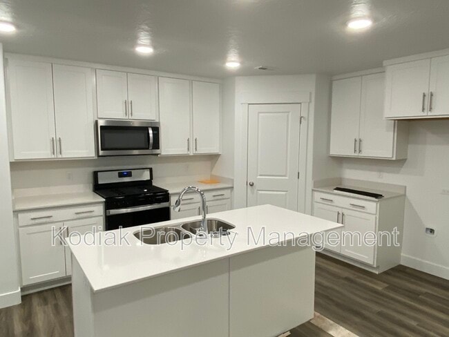 Foto del edificio - 1130 N 1920 W