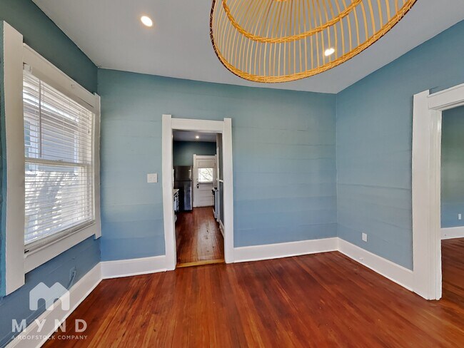 Foto del edificio - 4624 Junius St