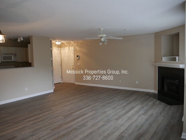 Photo - Ivy Glen at Heather Hills Apartment