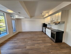 Building Photo - 841 Grenon Ave