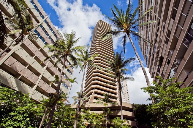 Foto del edificio - Waikiki Marina #1801 Studio, all utility i...