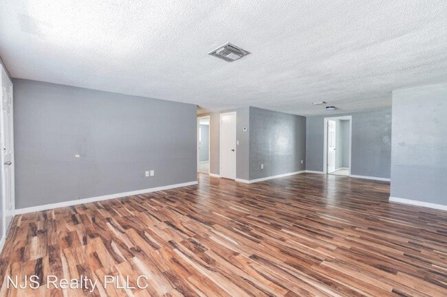 Building Photo - 3 br, 2 bath House - 8906 Farmington Ln.