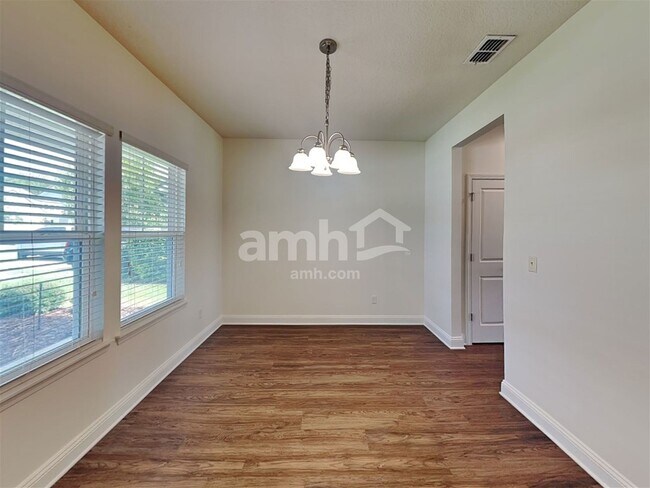 Building Photo - 898 Sunny Stroll Dr