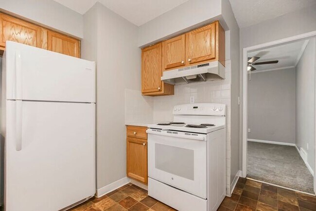 Foto del edificio - Heart of Prairie Village Available on 7/12!