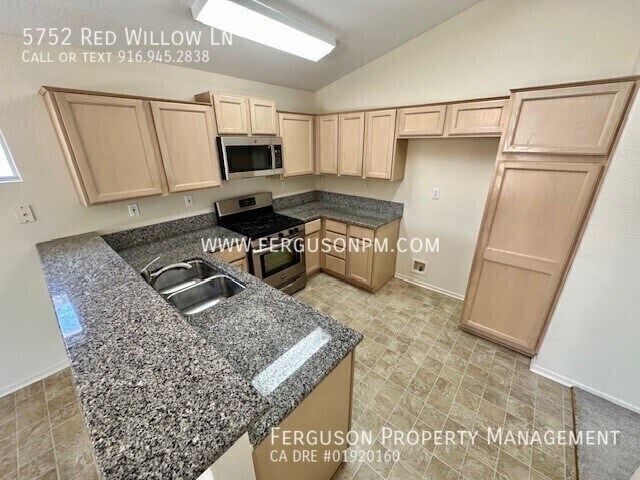 Foto del edificio - 5752 Red Willow Ln