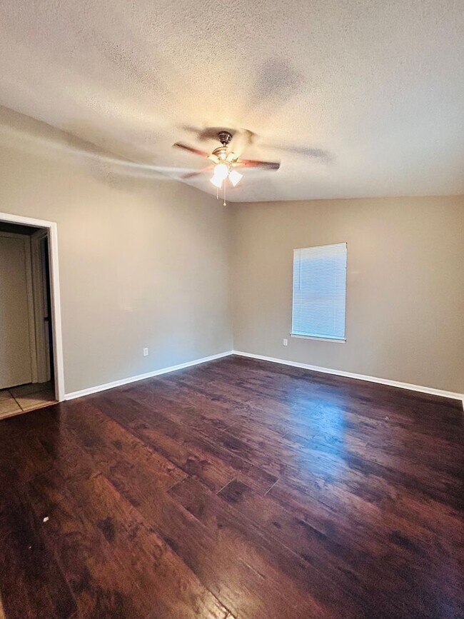 Foto del edificio - Newly Listed Home in Oakhaven