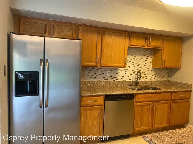 Building Photo - 3 br, 1.5 bath House - 5624 Dodington Ct