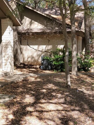 Building Photo - 1006 Milford Way