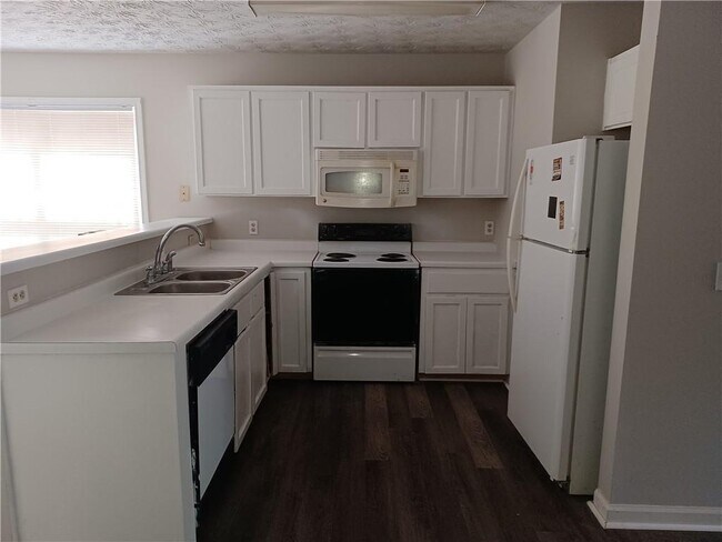 Foto del edificio - 75 Davis Mill Ct