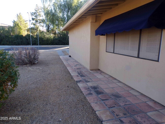 Building Photo - 3333 E Medlock Dr