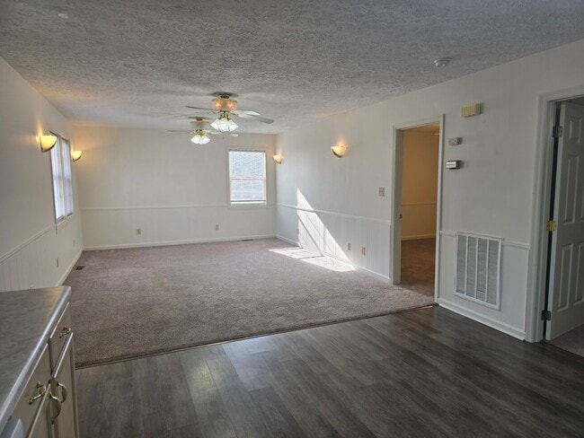 Foto del edificio - New Listing!!