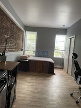 Building Photo - 111 Mallory Ave