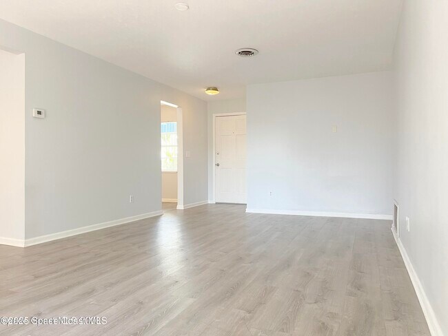 Foto del edificio - 1345 Fiddler Ave