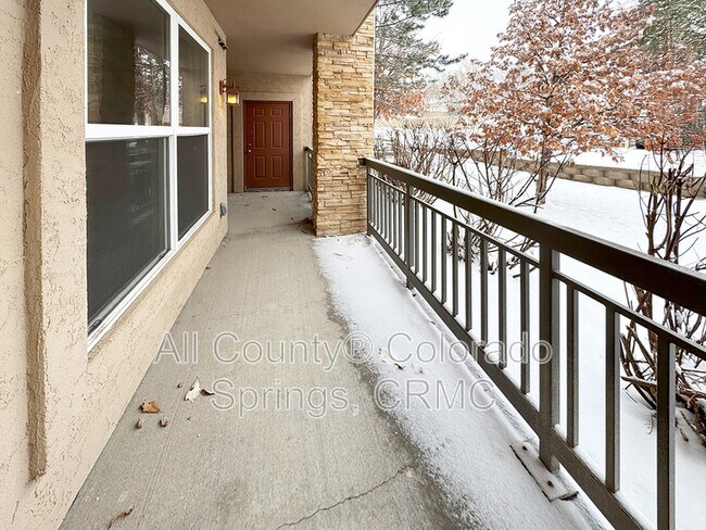 Foto del edificio - 555 Cougar Bluff Point