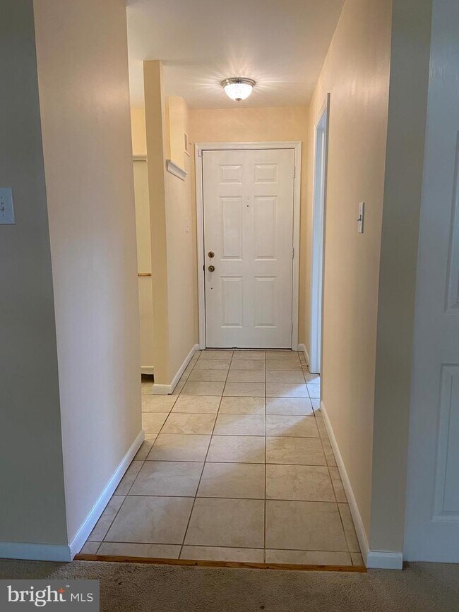 Foto del edificio - 232 Valley Stream Ln