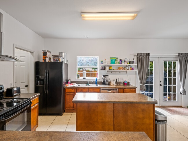 Photo - 25 Feather Trail House