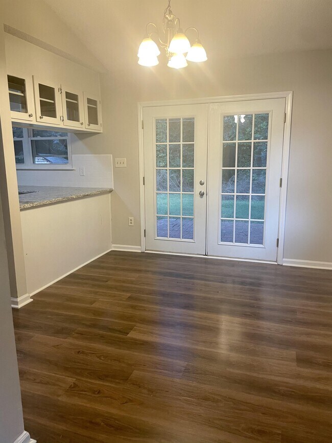 Foto del edificio - 12645 Delman Ln