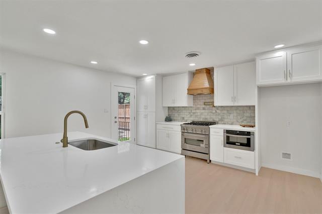 Foto del edificio - 6426 Glennox Ln