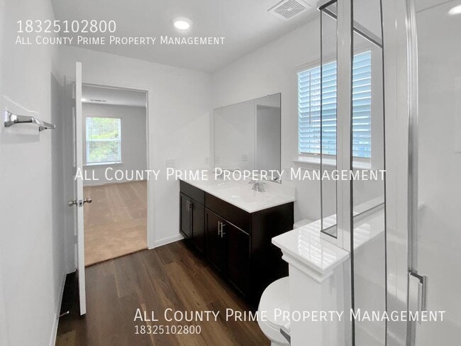 Building Photo - 11602 Braemar Village Dr