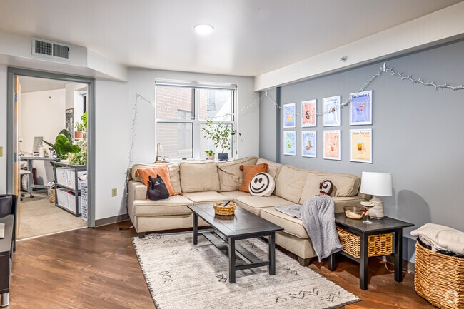 Interior Photo - Roundhouse Apartments