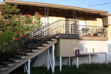 Stairs to Apt. F - 4607 Plaza Ln