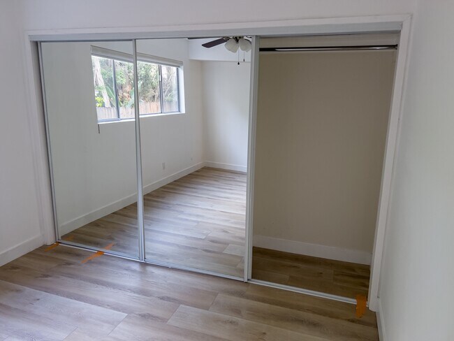 Building Photo - 1515 S Beverly Dr