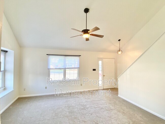 Foto del edificio - 109 Parkway Dr