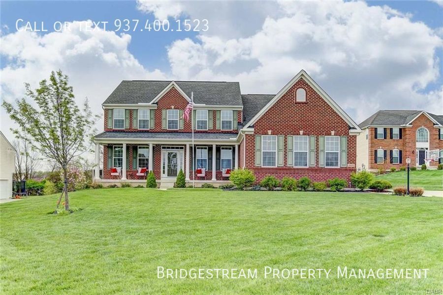 Primary Photo - Luxury Living in Bellbrook