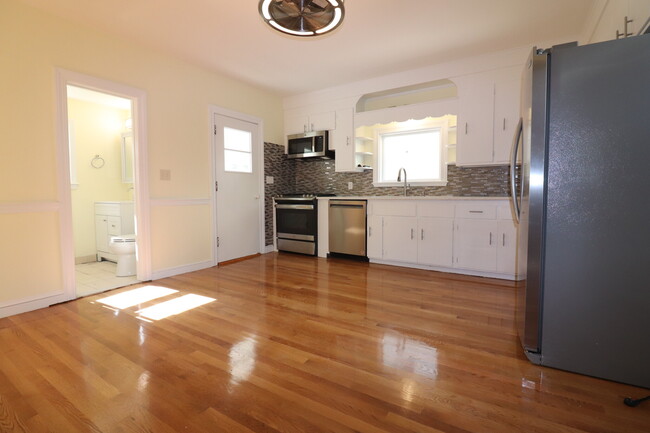 Building Photo - 19 Faxon St