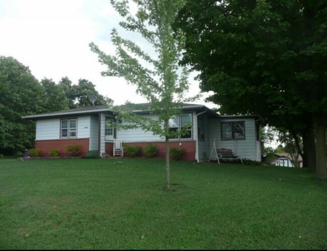 Building Photo - 118 Chanticleer Ln NE