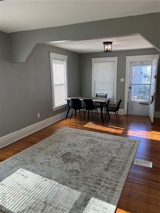 Foto del edificio - 2530 Oakland Ave