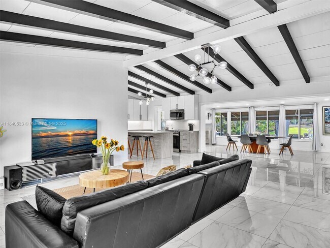 Foto del edificio - 2454 Nassau Ln