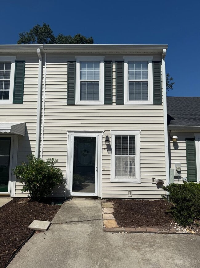 Building Photo - 31 Londonberry Ln