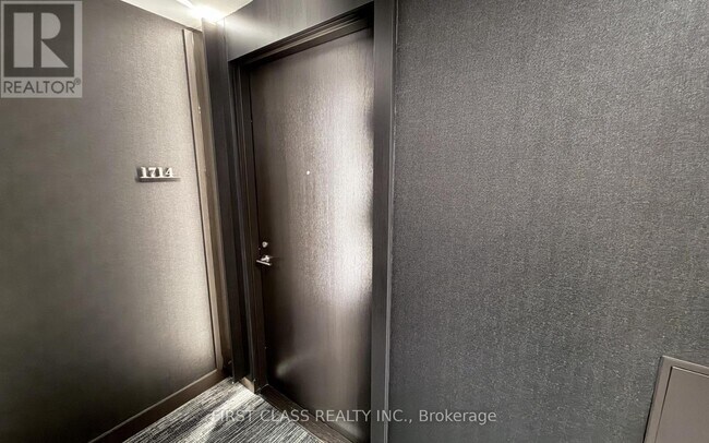 Photo du bâtiment - 11 Yorkville Ave