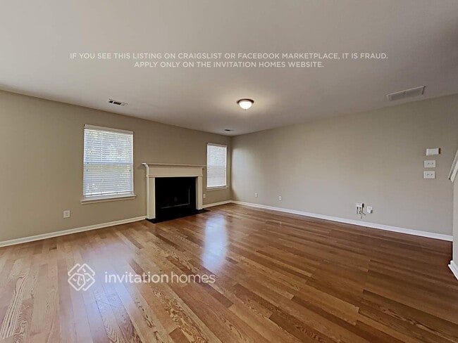 Foto del edificio - 2730 Englewood Dr