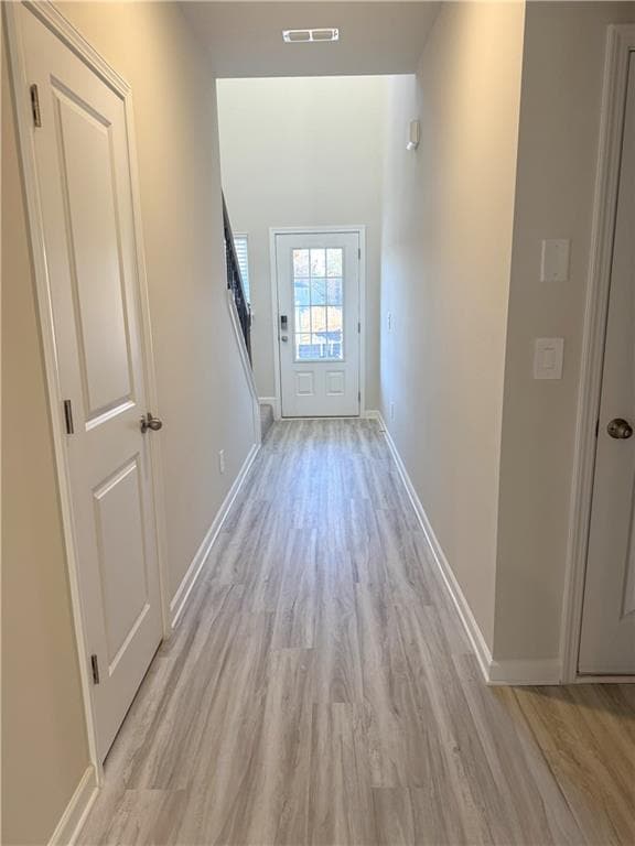 Building Photo - 823 Misty Holw Trl