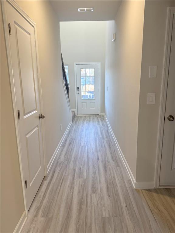 Foto del edificio - 823 Misty Holw Trl