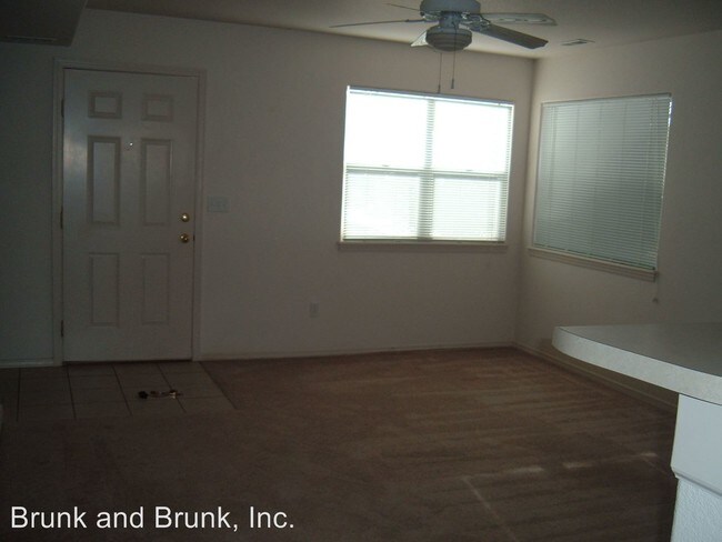 Foto del edificio - 1266-1268 Nichols Blvd