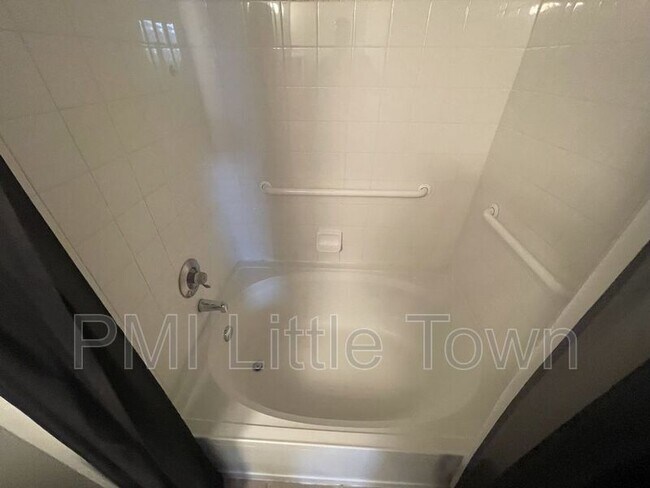 Building Photo - 12924 Ironstone Way
