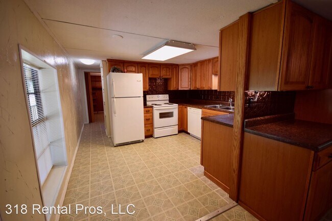 Building Photo - 2 br, 2 bath House - 571 Springhill Rd.