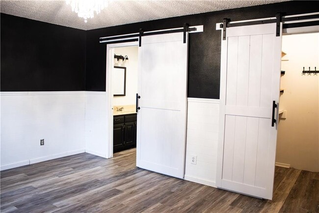 Building Photo - 88 Beaver Dr