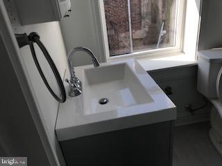 Building Photo - 1600 Rowan St