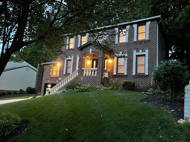 Building Photo - 15690 Pike Trail
