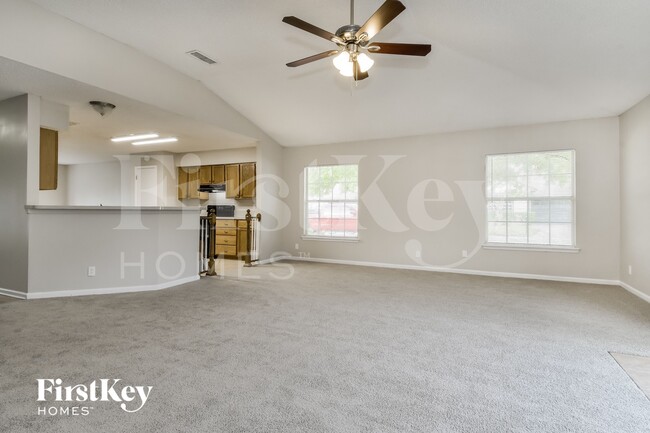 Building Photo - 12621 Ashmore Green Dr