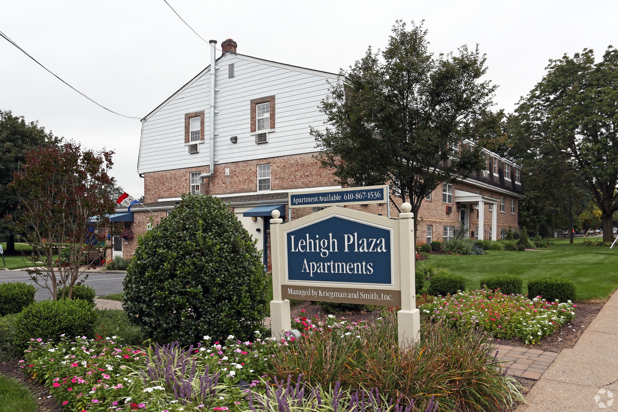 Lehigh Plaza Apartments photo 6