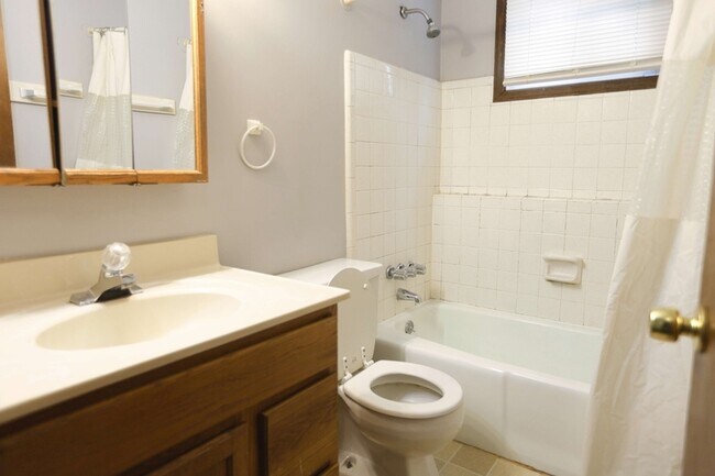 Foto del edificio - 2037 Andrew St SE