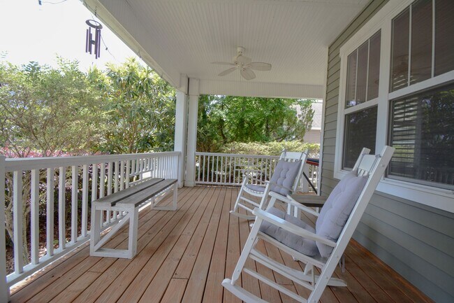 Foto del edificio - Cozy 3 Bedroom, 2 Bath, Fenced in Backyard in the Neighborhoods of Holly Ridge